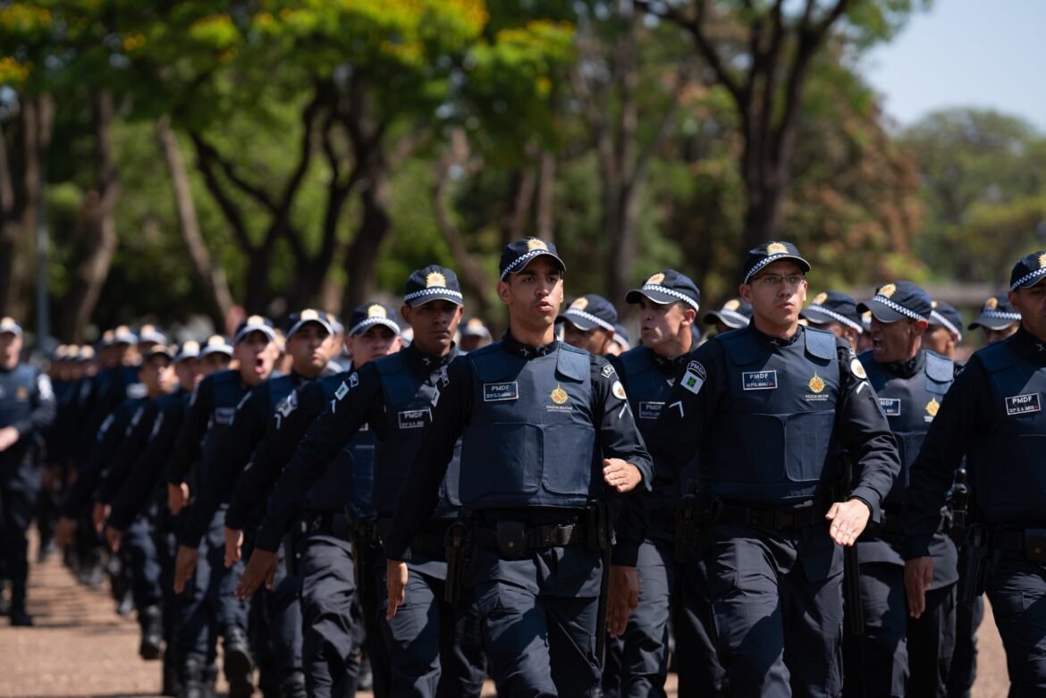 camara-aprova-mp-que-reajusta-salario-de-policia-e-bombeiros-do-df