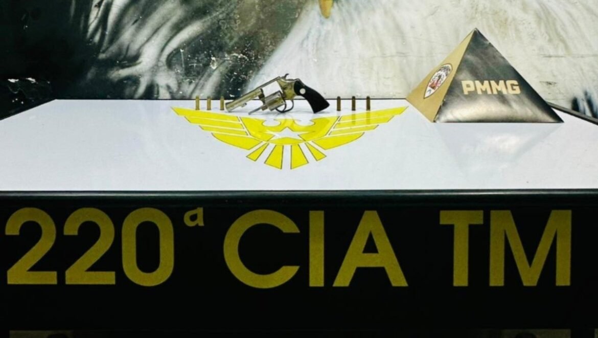 homem-e-preso-com-revolver-apos-confusao-em-bar-de-inimutaba