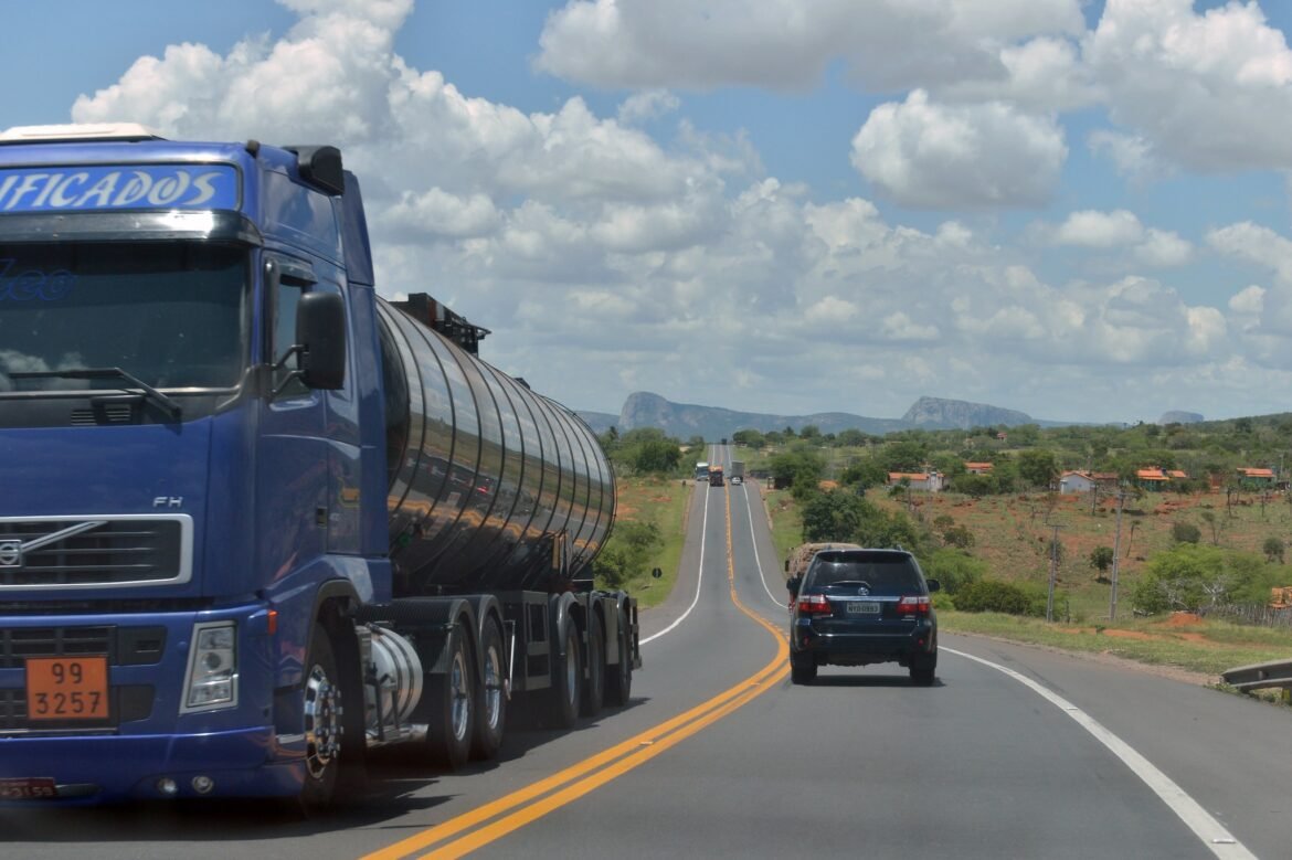 tabela-de-frete-antt:-multas-somam-r$-354-milhoes-em-2026-|-g1