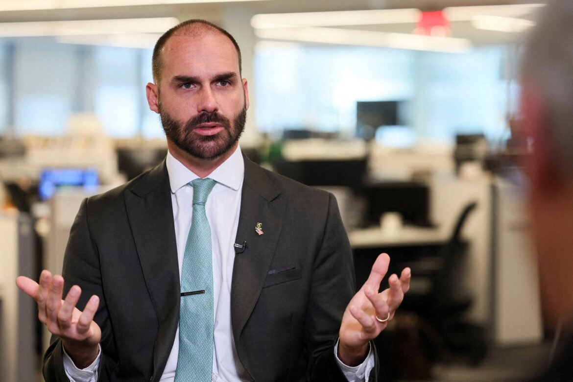 interrogatorio-de-eduardo-bolsonaro-e-marcado-para-abril;-ex-deputado-nao-apresentou-defesa-e-esta-nos-eua