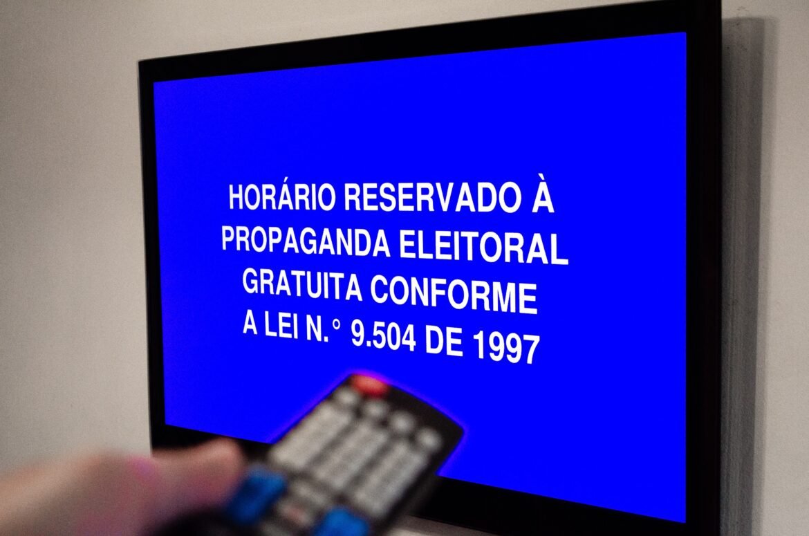 tempo-de-tv-abre-disputa-por-apoio-de-partidos-do-‘centrao’;-veja-quanto-tempo-cada-sigla-tera-de-propaganda-para-presidente
