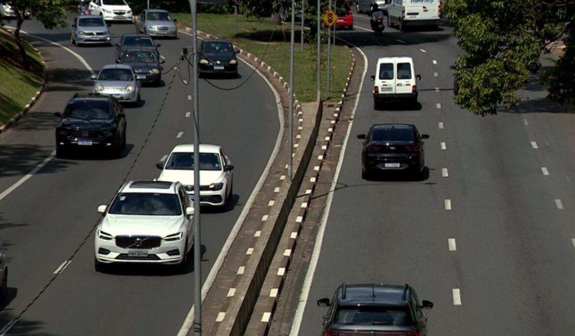 vendas-de-veiculos-disparam-e-chegam-a-270-mil-em-marco-|-g1