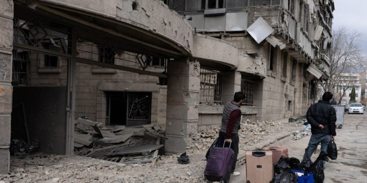 israel-e-eua-atacaram-125-mil-unidades-civis-e-32-universidades-no-ira