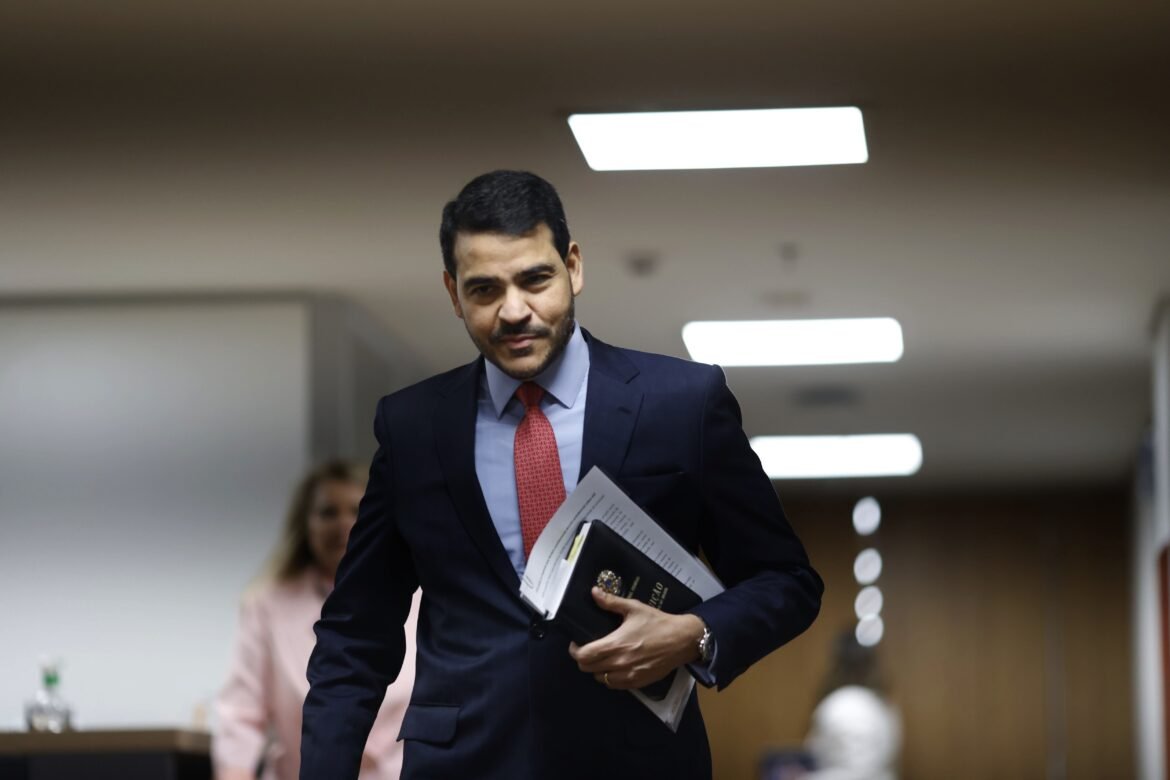 messias-no-stf:-relator-diz-que-apresentara-relatorio-favoravel-ao-indicado-de-lula-em-15-de-abril