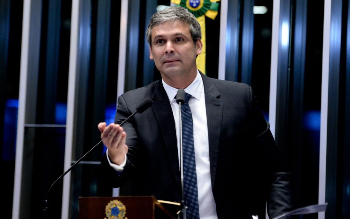 caso-master:-‘papel-de-campos-neto-tem-que-ser-esclarecido’,-diz-deputado-que-pediu-investigacao