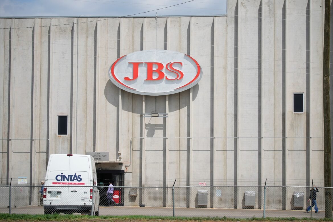jbs-chega-a-acordo-provisorio-com-trabalhadores-em-greve-em-nos-eua-|-g1