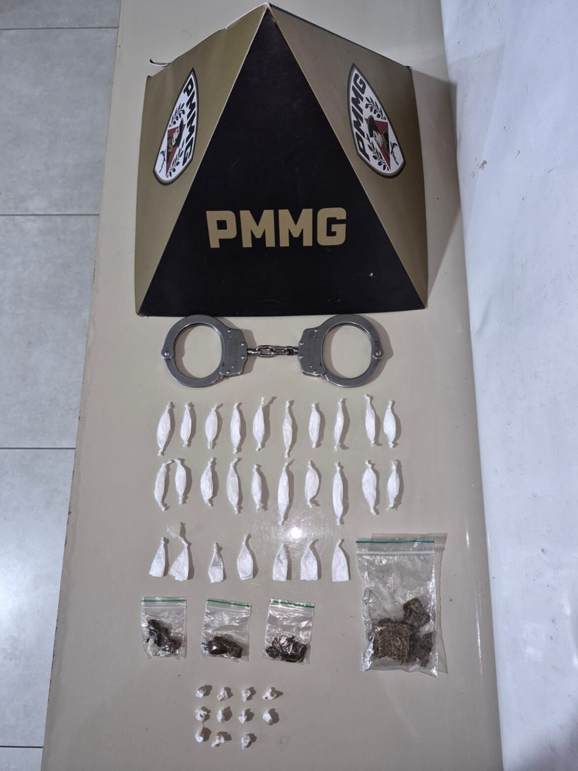 suspeito-de-roubar-joias-de-empresario-em-montes-claros-e-preso-e-diz-ter-recebido-r$-5-mil-para-participar-do-crime