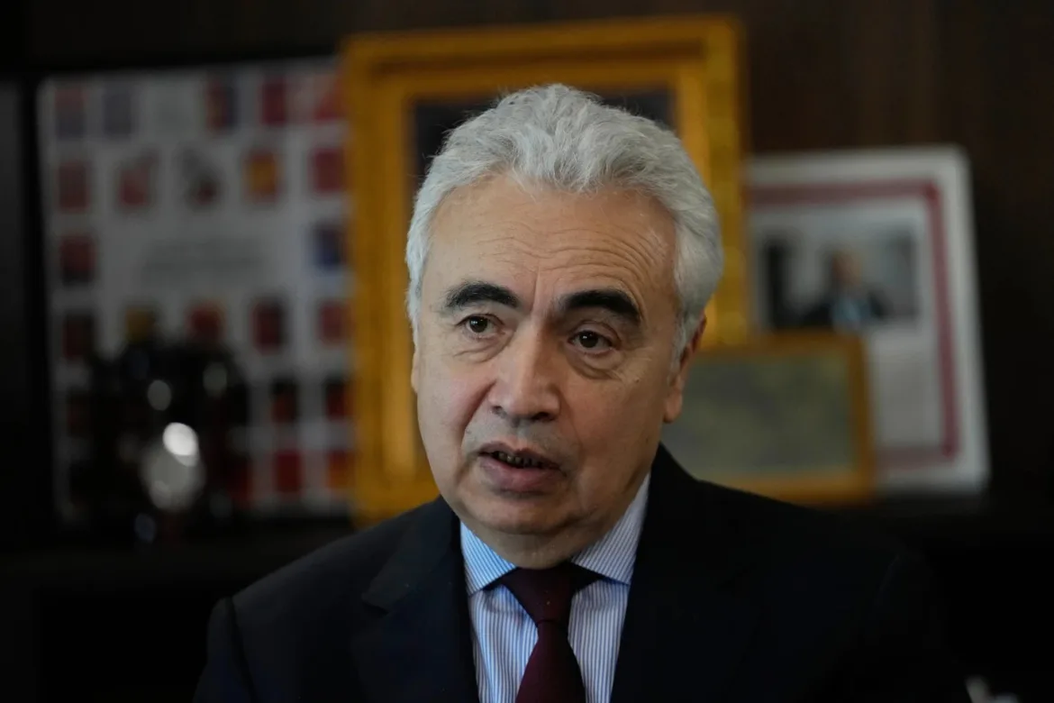 europa-tem-combustivel-para-abastecer-avioes-por-‘talvez-mais-seis-semanas’,-diz-chefe-da-agencia-internacional-de-energia-|-g1