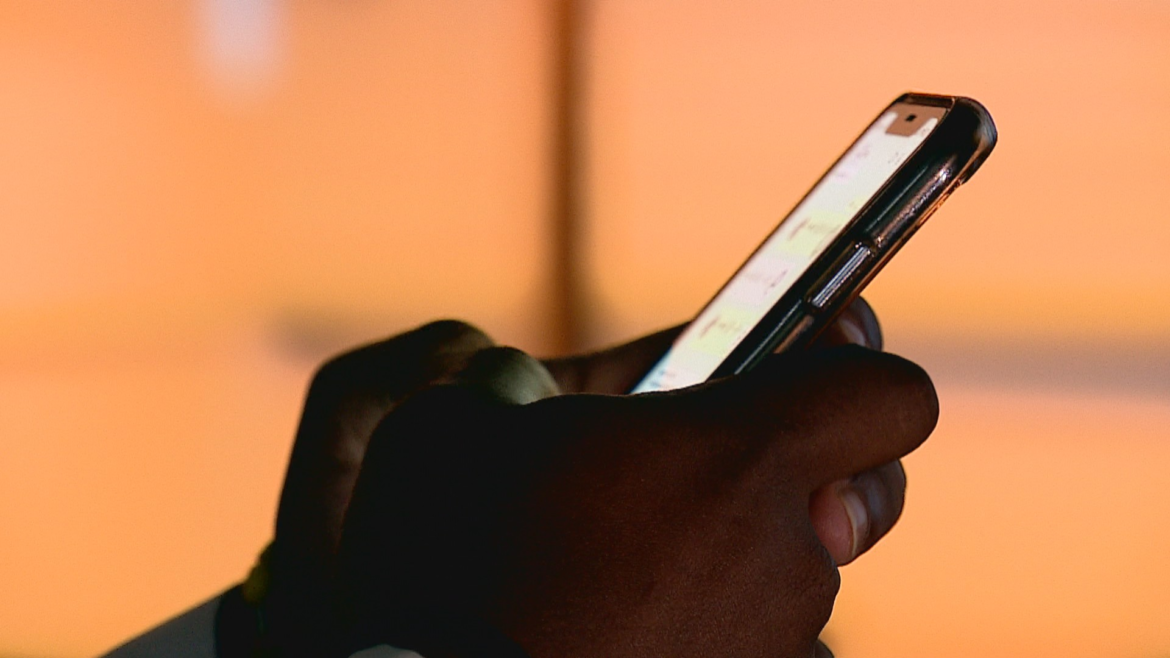 ‘detox-digital’:-jovens-ficam-um-mes-sem-smartphone-e-relatam-melhora-|-g1