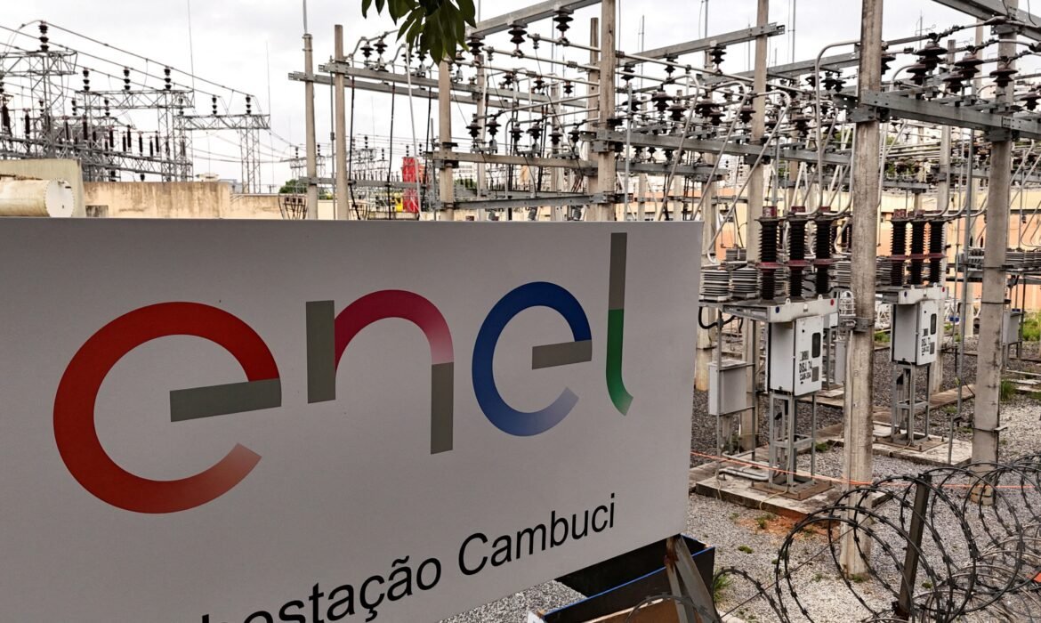 agencia-internacional-rebaixa-nota-da-enel-e-cita-risco-de-empresa-perder-concessao-em-sp-|-g1