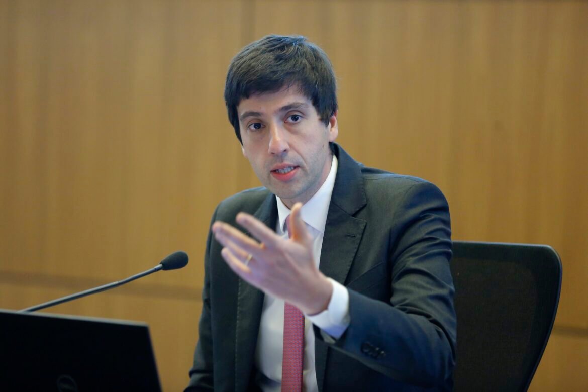 itau-anuncia-ex-diretor-do-banco-central-como-novo-economista-chefe-|-g1