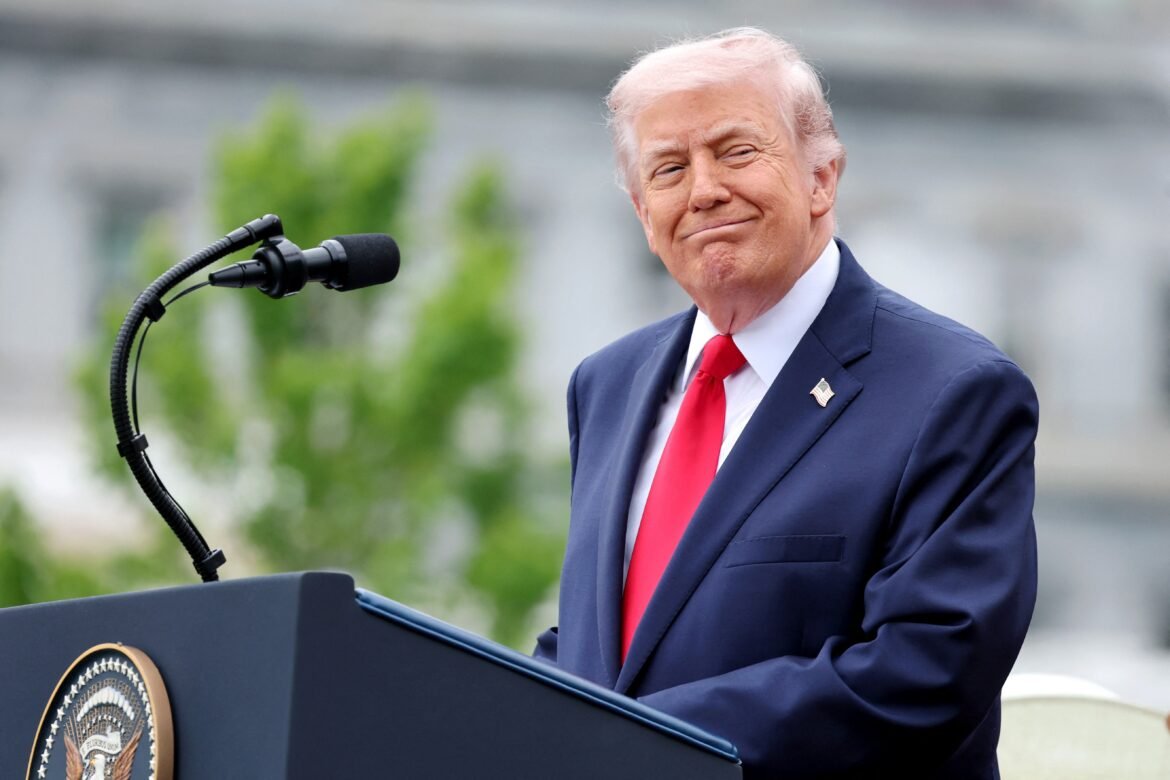 trump-diz-que-vai-suspender-tarifas-sobre-uisque-da-escocia-|-g1