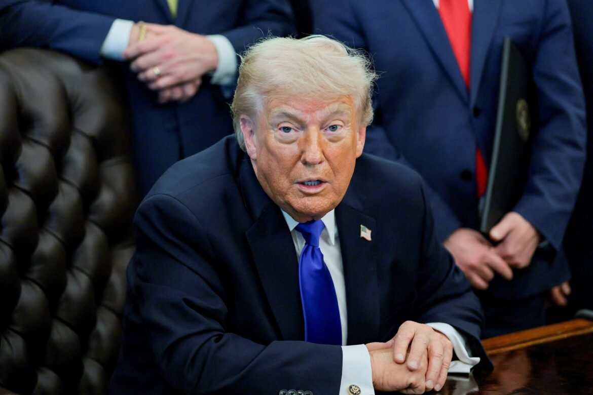 trump:-tarifas-sobre-carros-da-uniao-europeia-sobem-para-25%-|-g1