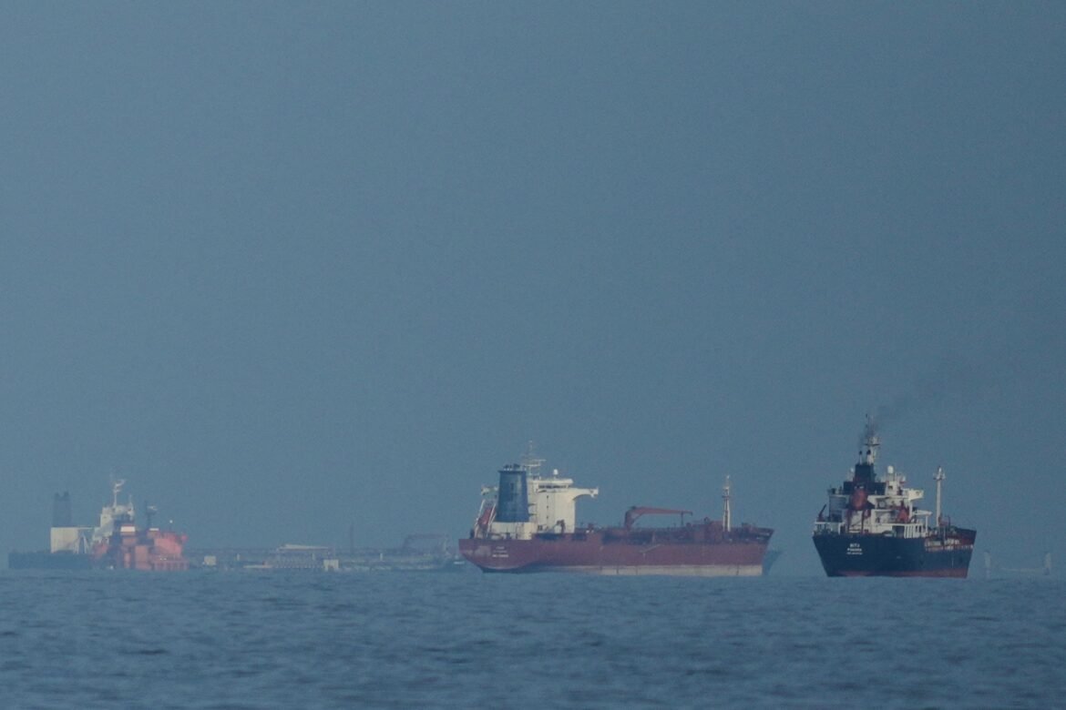 eua-estimam-que-bloqueio-naval-ja-custou-us$-4,8-bi-ao-ira,-diz-site-|-g1