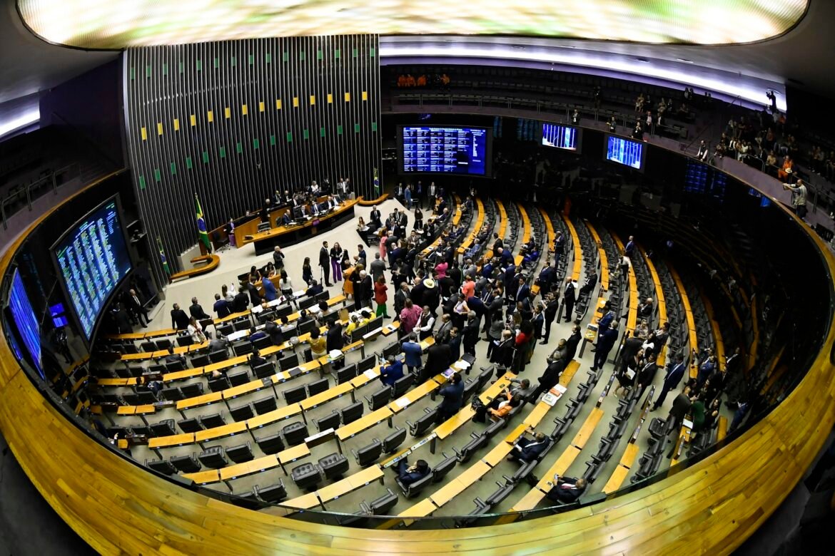 veja-como-votaram-senadores-sobre-veto-de-lula-a-pl-da-dosimetria-das-penas-de-condenados-pelos-atos-de-8-de-janeiro