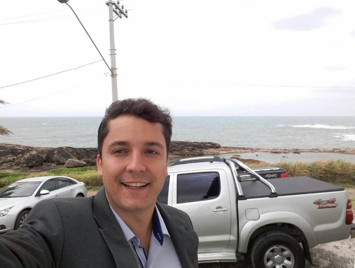 filho-do-prefeito-de-jequitinhonha-morre-em-queda-de-aviao-em-bh