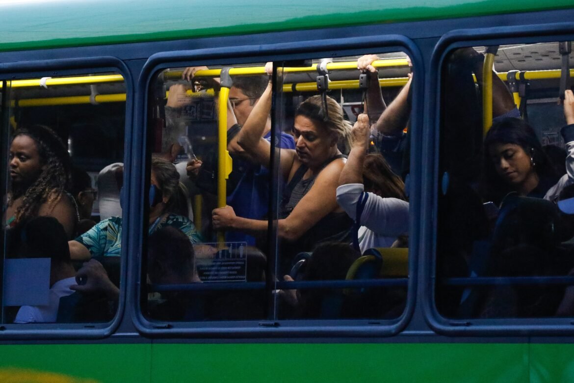 tarifa-zero:-estudo-preve-economia-de-r$-45,6-bi-para-passageiros-|-g1