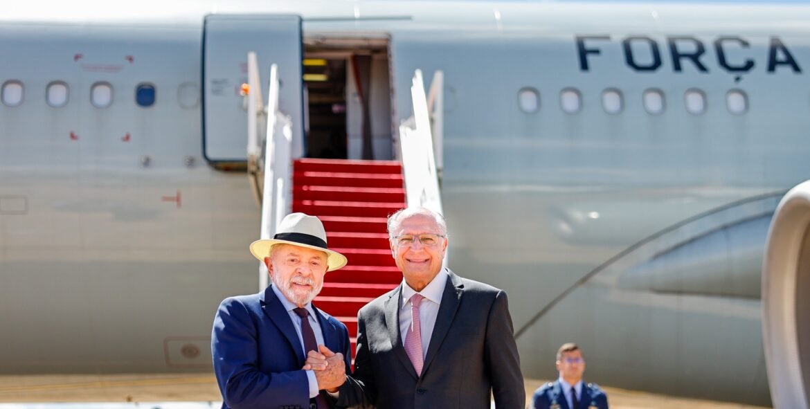 lula-recebeu-ligacao-de-trump-antes-de-viagem-aos-eua;-governo-avaliou-conversa-como-‘amistosa’