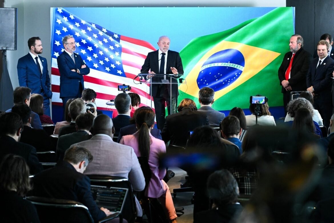 lula-diz-esperar-que-trump-um-dia-faca-um-sistema-como-o-pix-e-que-americano-nao-tocou-no-tema-durante-reuniao
