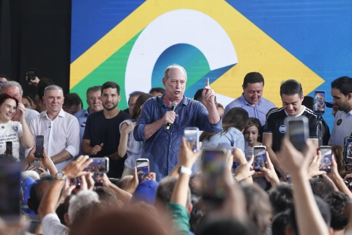ciro-gomes-lanca-pre-candidatura-ao-governo-do-ceara-e-diz-que-vai-convidar-roberto-claudio-para-vice
