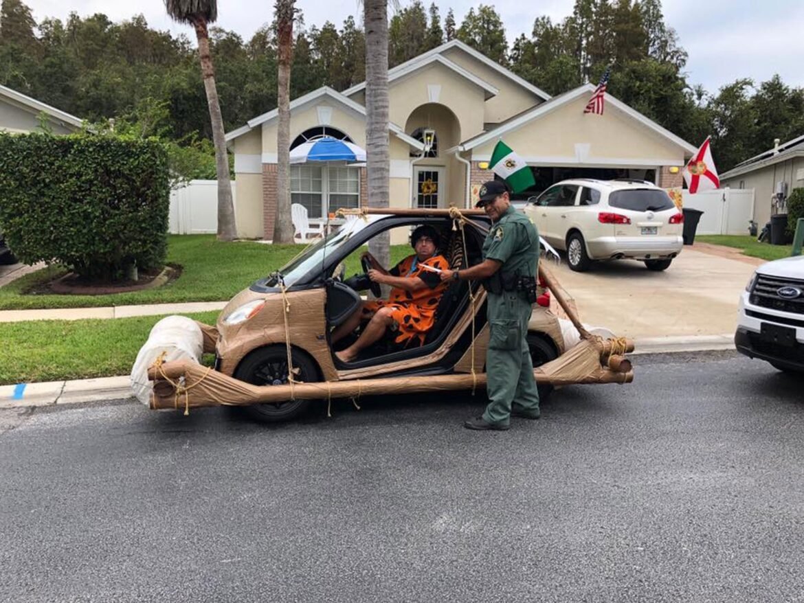 ‘fred-flintstone’-e-parado-por-excesso-de-velocidade-nos-eua