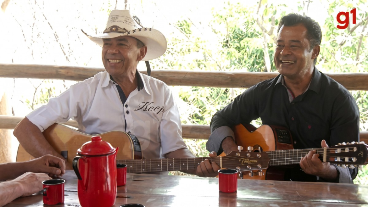 cantor-mestre-valdo-morre-um-dia-apos-se-apresentar-em-festival-no-norte-de-minas