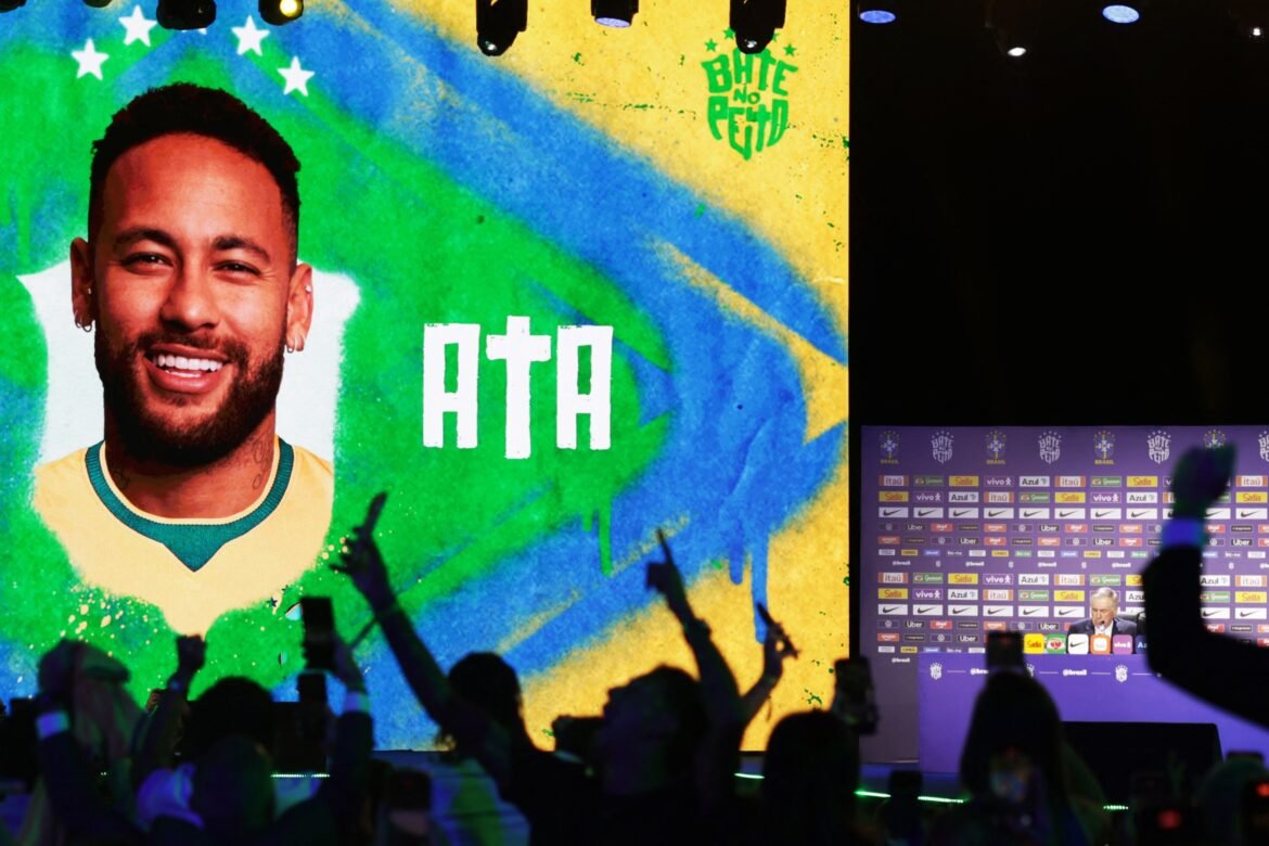 album-da-copa-panini:-veja-quem-entra-e-sai-apos-convocacao-|-g1