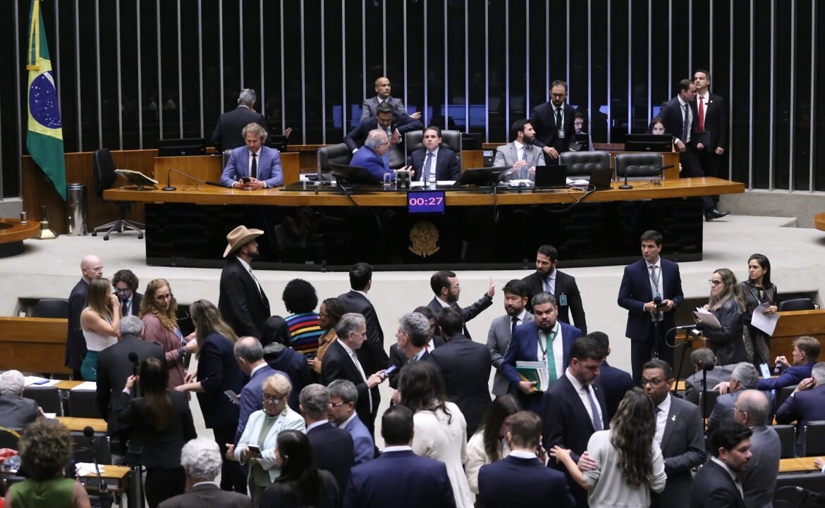 o-vale-tudo-do-congresso-as-vesperas-da-eleicoes-–-o-assunto-#1.724