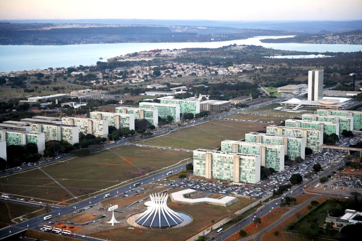 apos-subir-impostos-nos-ultimos-anos,-governo-estima-nivel-recorde-para-a-arrecadacao-em-2026-|-g1