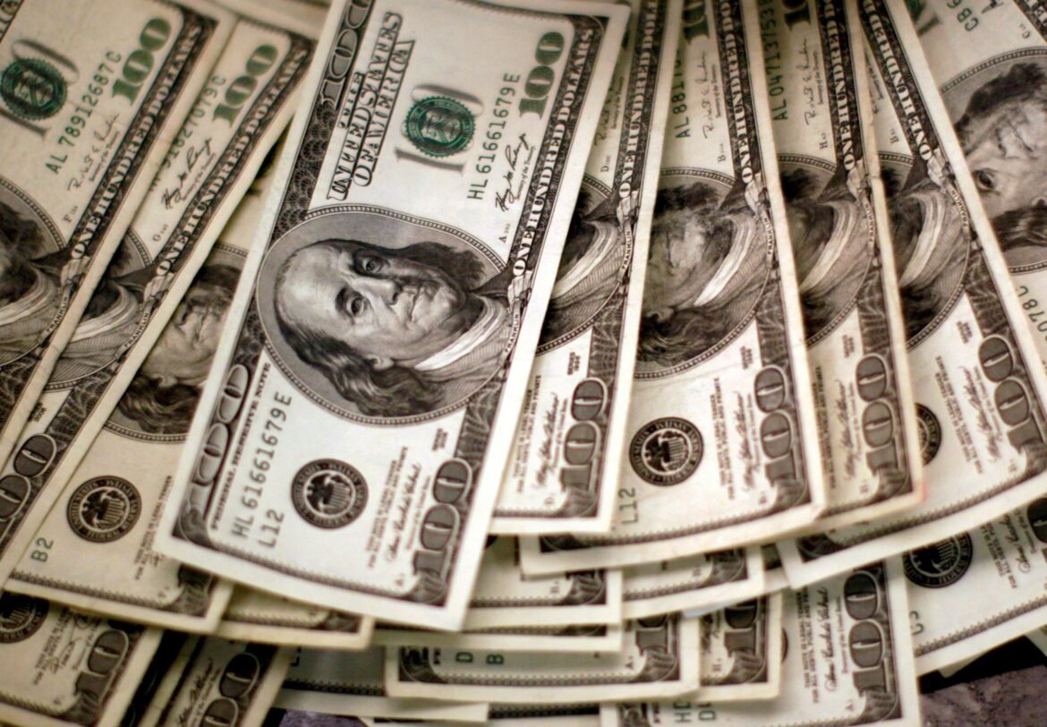 dolar-e-ibovespa-recuam-com-mercado-atento-a-ataques-dos-eua-ao-ira-|-g1