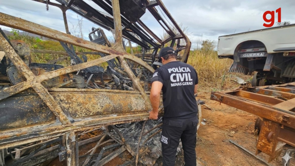 policia-civil-encontra-ossada-carbonizada-em-ferragens-de-onibus-e-sobe-para-9-o-numero-de-mortos-na-br-251