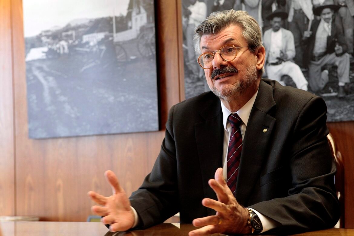 apos-3-meses,-stj-corta-penduricalhos-de-ministro-do-tribunal-afastado-por-denuncia-de-assedio-sexual