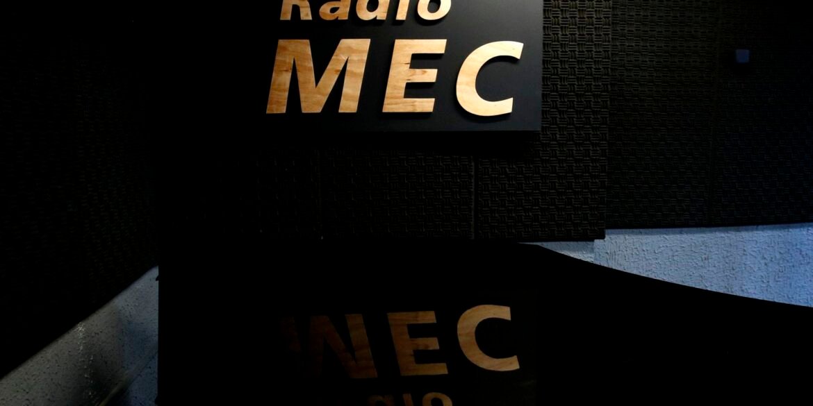 radio-mec-transmite-homenagem-ao-pianista-luiz-de-moura-castro