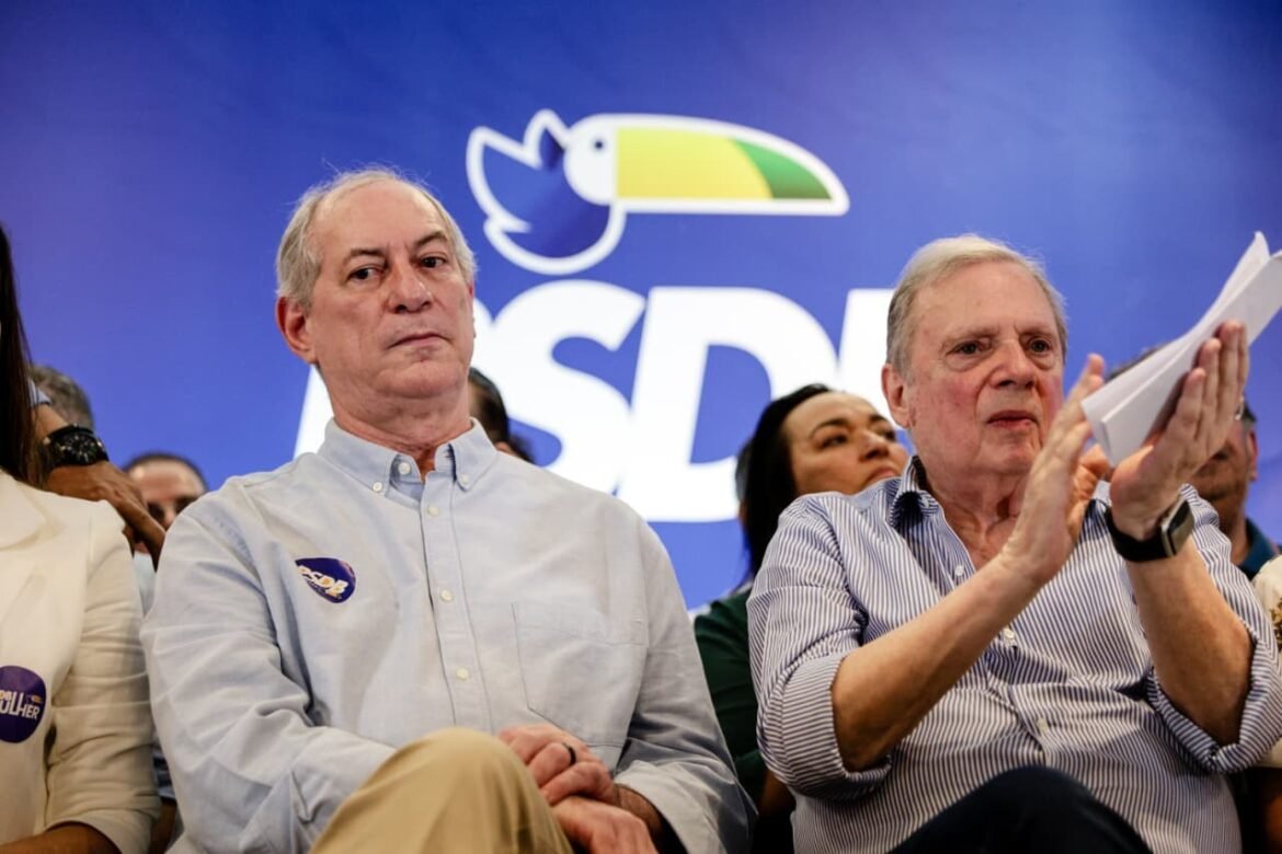 ciro-gomes-declara-apoio-a-eventual-candidatura-de-aecio-neves-ao-planalto