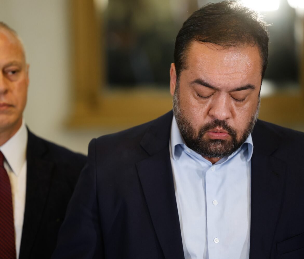 tse-rejeita-recursos-de-claudio-castro,-mantem-ex-governador-inelegivel-e-deixa-para-stf-decidir-sobre-eleicao-do-rio