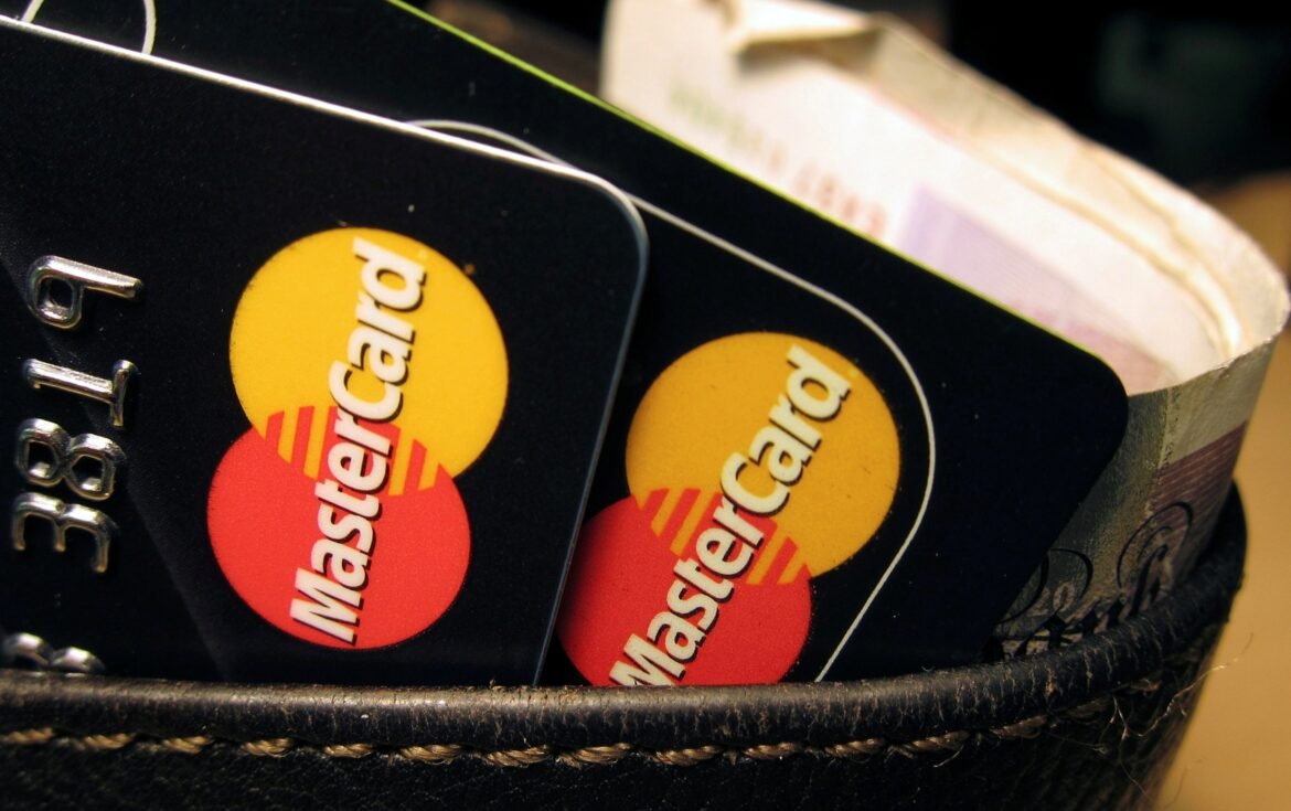 cuba-vai-suspender-transacoes-com-visa-e-mastercard-em-meio-a-sancoes-dos-eua-|-g1
