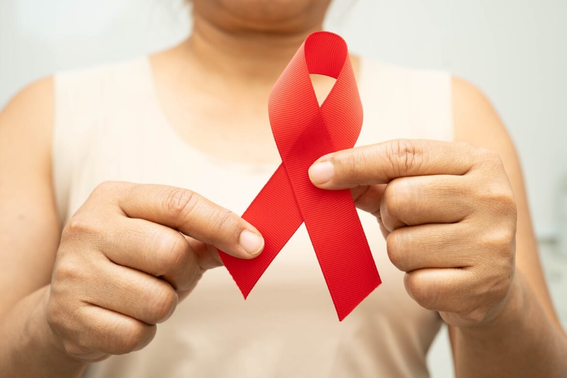 queda-da-ajuda-internacional-coloca-luta-contra-hiv-em-risco,-diz-onu