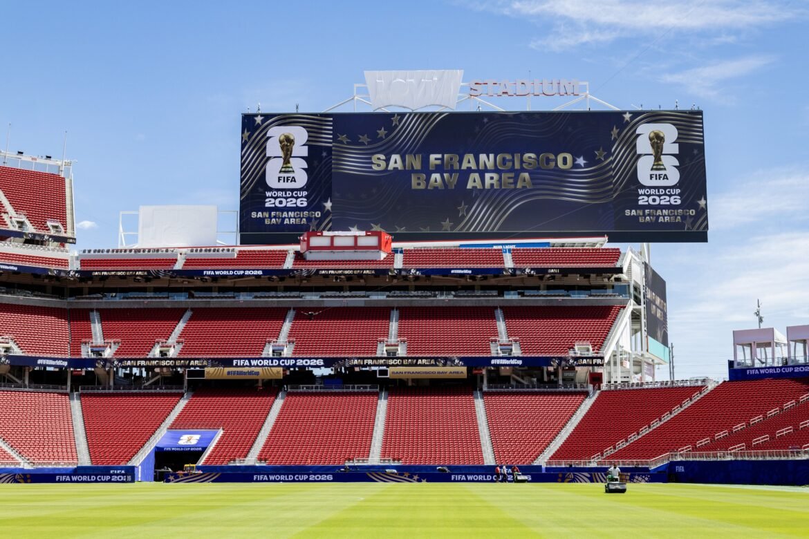 levi’s-ironiza-exigencia-da-fifa-para-a-copa-e-brinca-com-logo-coberto-|-g1