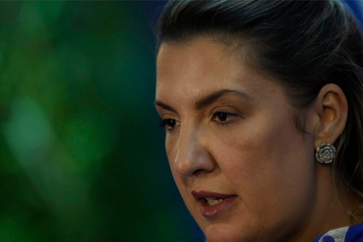 ex-presidente-da-caixa-na-gestao-bolsonaro,-daniella-marques-vai-atuar-em-plano-economico-de-flavio