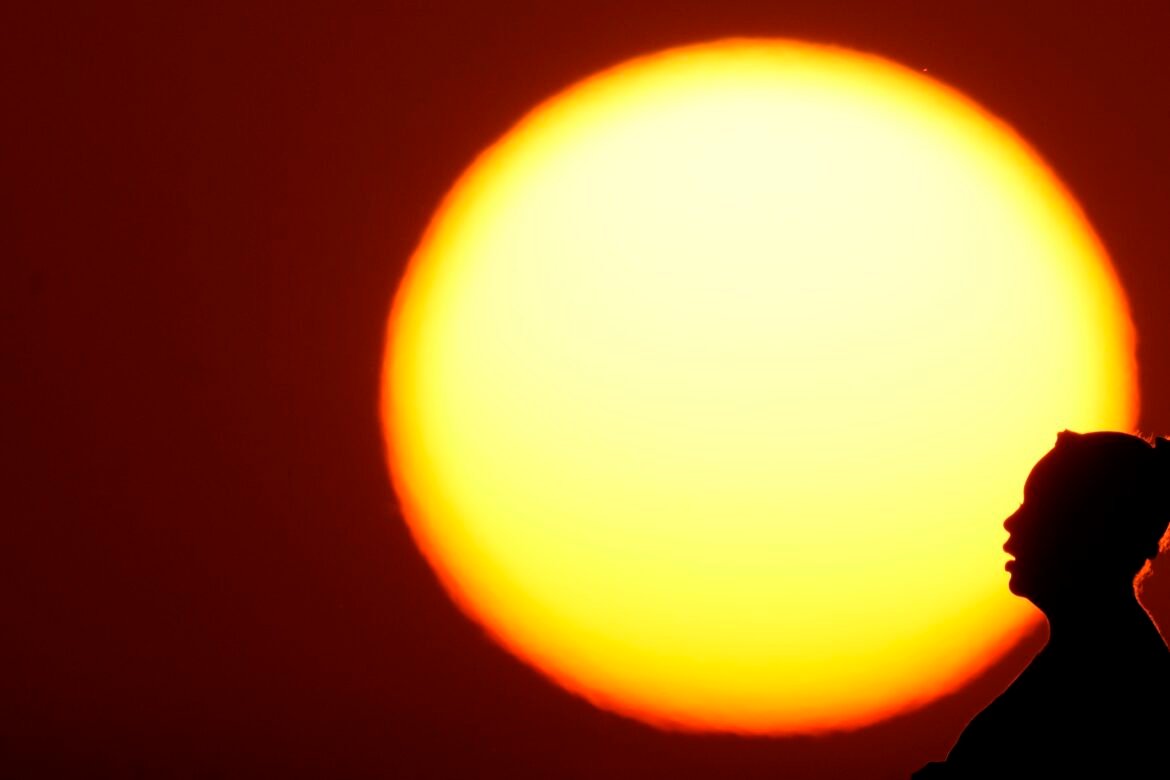 ondas-de-calor-mataram-cerca-de-120-mil-brasileiros-em-20-anos,-aponta-estudo-inedito;-idosos-sao-8-em-cada-10-vitimas