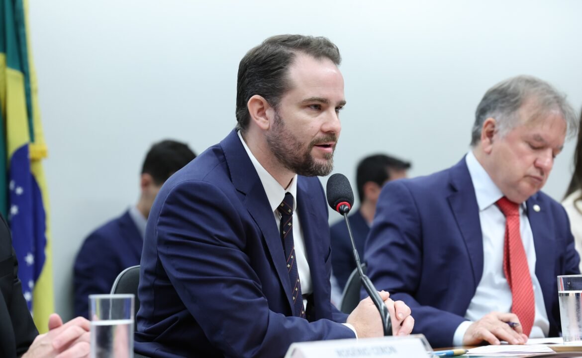 durigan:-governo-propora-subir-limite-do-mei-para-r$-130-mil-ate-2028-|-g1