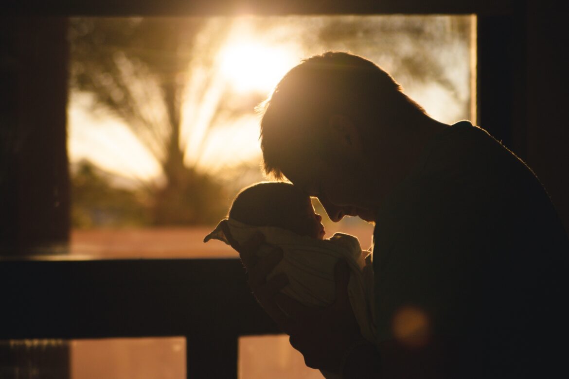 licenca-paternidade-diminui-risco-de-depressao-para-homens