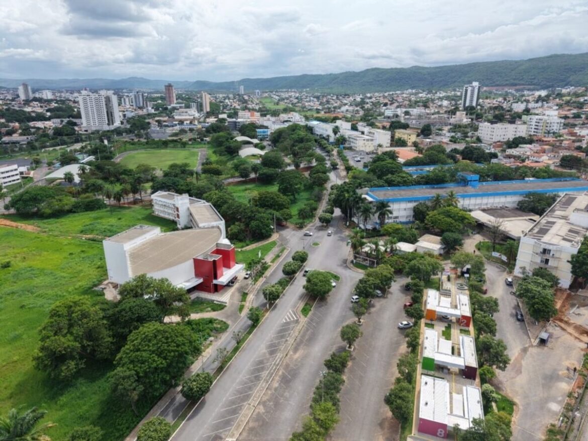 unimontes-inicia-concurso-que-preve-mais-de-400-vagas;-veja-primeiros-editais