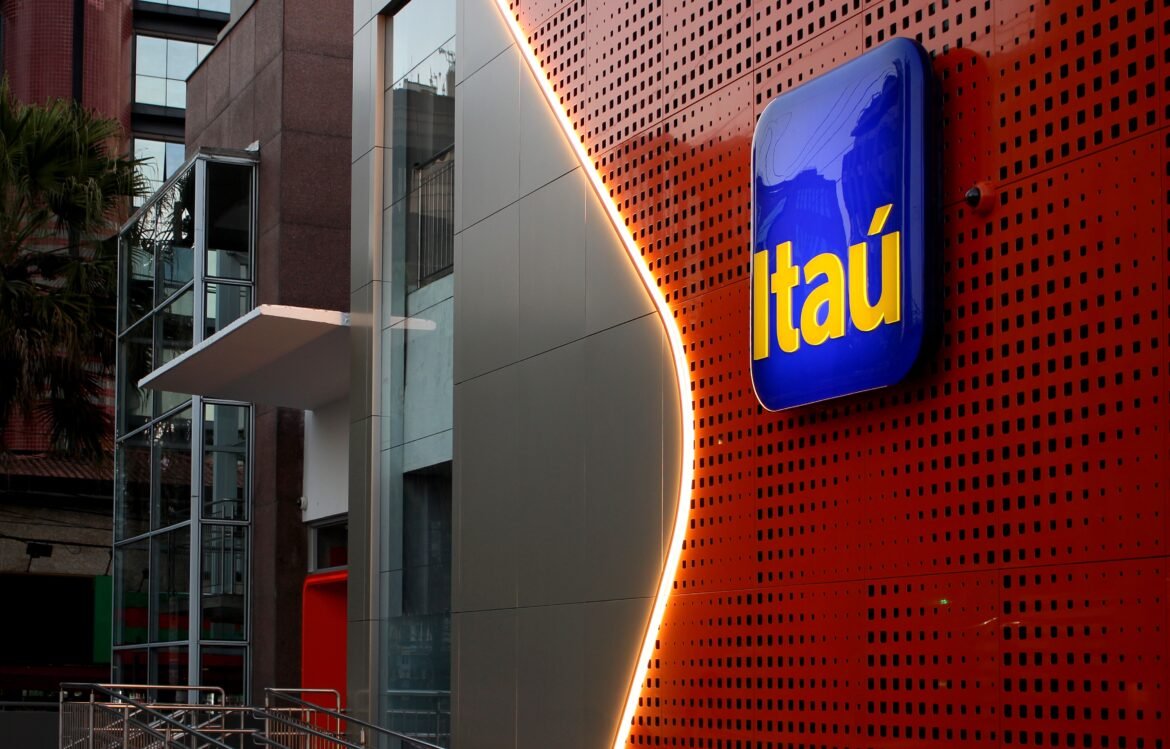 itau-muda-regra-do-trabalho-hibrido-e-vai-exigir-mais-dias-presenciais-|-g1
