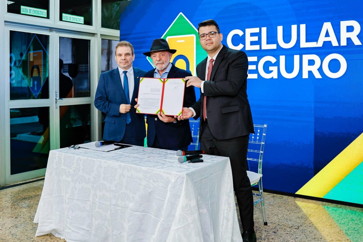 lula-anuncia-‘serasa-dos-celulares-roubados’-e-pede-atencao-contra-furtos:-‘veja-se-tem-alguem-de-bicicleta-fazendo-pirueta’