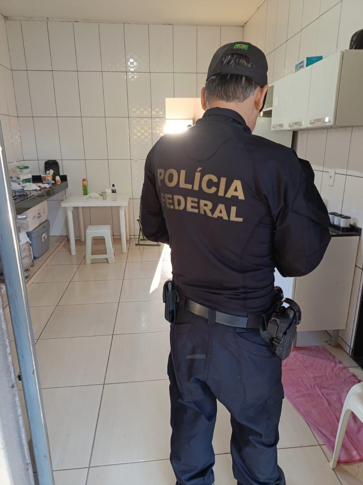 pf-prende-homem-em-flagrante-com-50-midias-de-abuso-sexual-infantil-armazenadas-na-internet-em-buritizeiro