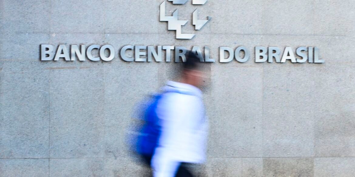 banco-central-preve-crescimento-de-2%-para-o-pib-em-2026