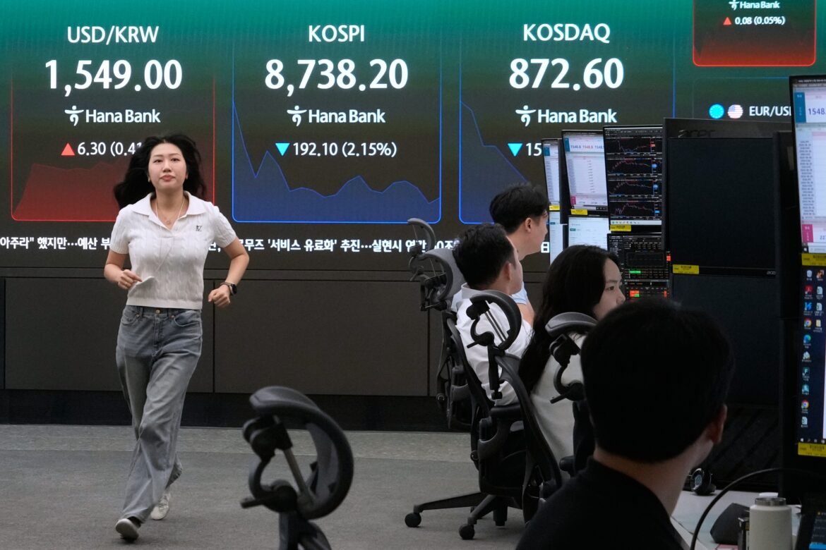 bolsas-da-asia-despencam-apos-investidores-venderem-acoes-de-ia-|-g1