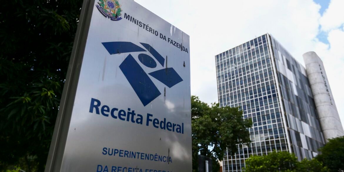receita-paga-nesta-terca-maior-lote-de-restituicao-do-ir-da-historia