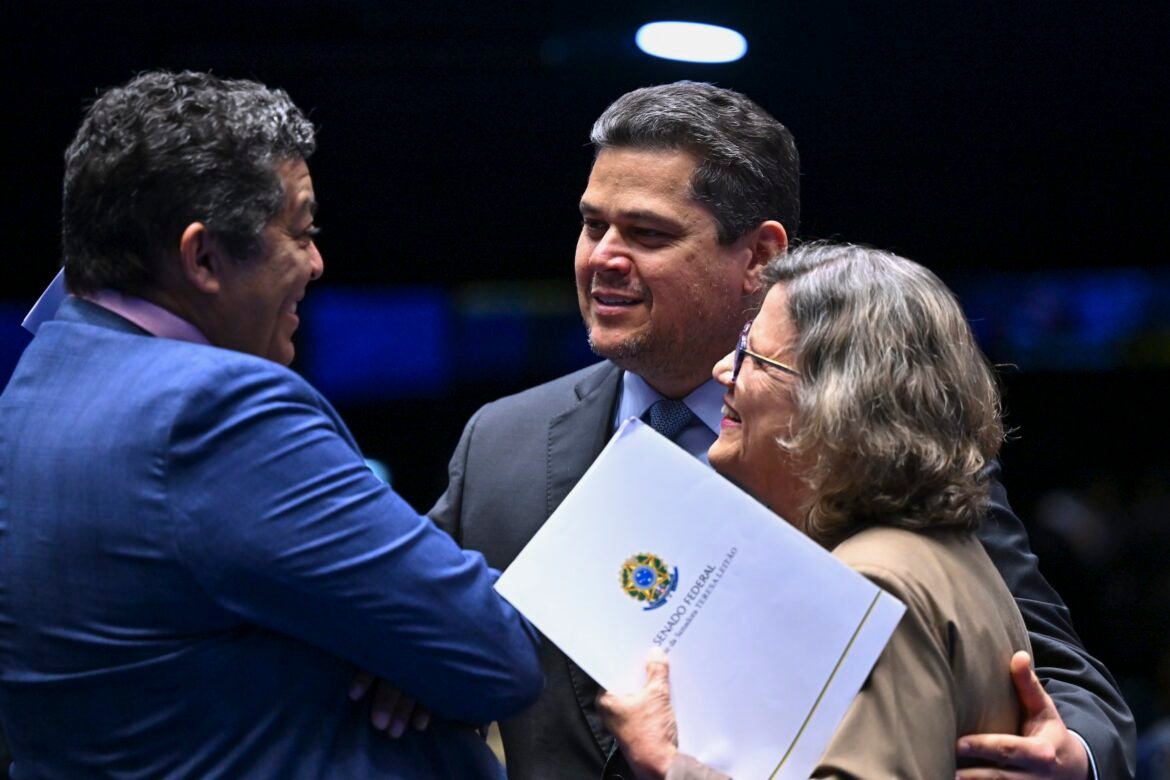 fim-da-escala-6×1:-alcolumbre-se-reune-nesta-quarta-com-centrais-sindicais-e-governistas-para-tratar-do-tema